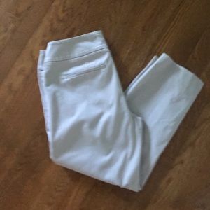 LOFT Marisa size 6 capris